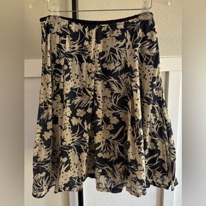 Banana Republic Floral Midi Skirt Size 2 Navy Ivory Cotton A-Line